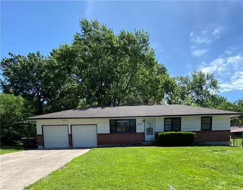 10105 Wheeling Ave, Kansas City, MO 64134