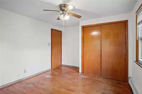 Bedroom - 1300 John St, Atchison, KS 66002 photo 8 of 10