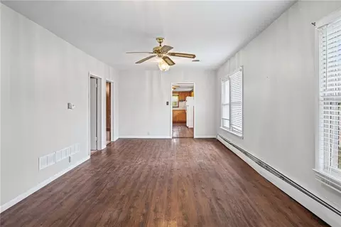 Living - 1300 John St, Atchison, KS 66002 photo 1 of 3