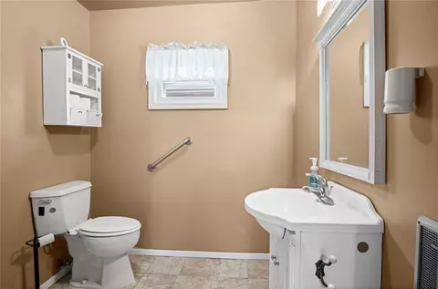 Bath - 1300 John St, Atchison, KS 66002 photo 1 of 2