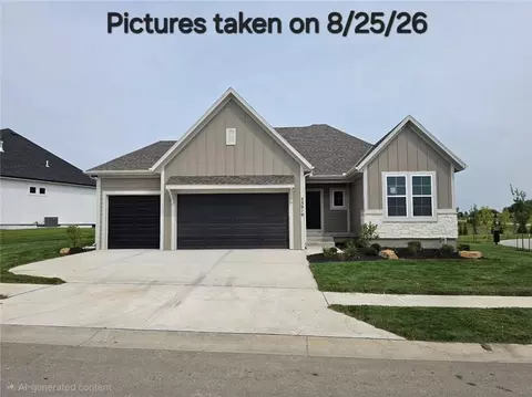 23910 W 112th Ter, Olathe, KS 66061