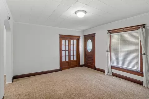 Living - 320 Boder St, Troy, KS 66087 photo 3 of 4