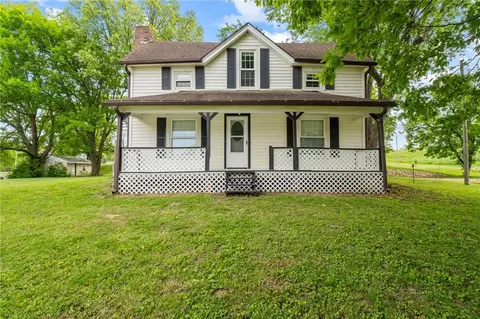 Exterior - 320 Boder St, Troy, KS 66087 photo 2 of 5