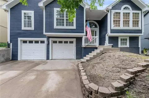 5016 Chouteau St, Shawnee, KS 66226