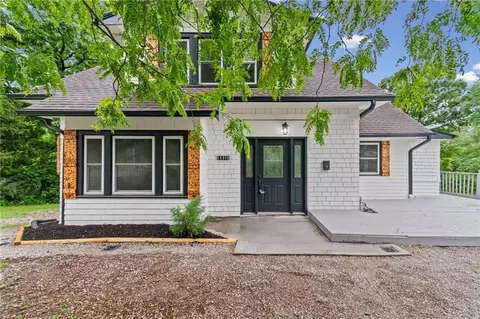 11319 E 10 St, Independence, MO 64054