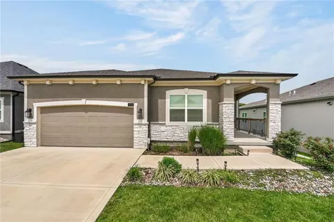 7029 N Cambridge Ave, Kansas City, MO 64119