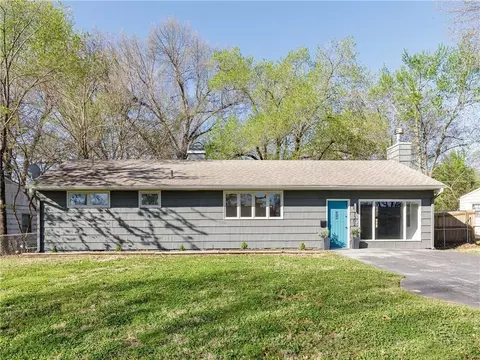 7302 Elm Ave, Raytown, MO 64133