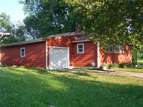 308 S 17th St, Independence, KS 67301