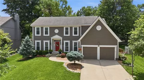 5007 W 157th Pl, Overland Park, KS 66224