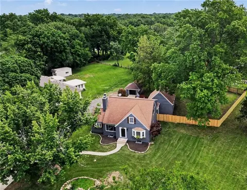 7439 Hadley St, Overland Park, KS 66204