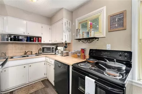 Kitchen - 16705 E 3rd St, Independence, MO 64056 photo 2 of 3