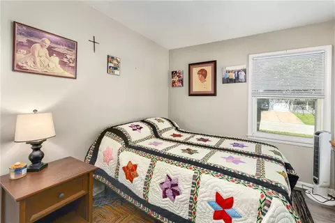 Bedroom - 16705 E 3rd St, Independence, MO 64056 photo 5 of 6