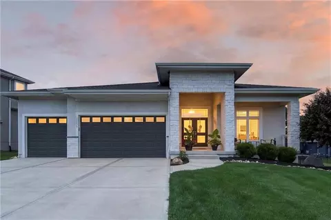 12000 W 184th St, Overland Park, KS 66013