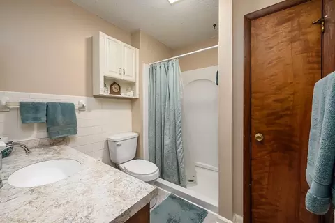 Bath - 207 Main St, Perry, KS 66073 photo 1 of 1
