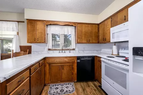 Kitchen - 207 Main St, Perry, KS 66073 photo 2 of 3