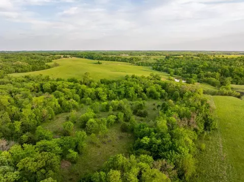 2747 570th Rd, Albany, MO 64402 photo 4