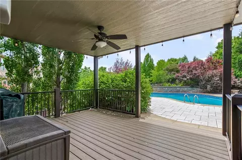 Exterior - 4527 Verona Dr, Riverside, MO 64150 photo 2 of 5