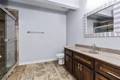 Bath - 4527 Verona Dr, Riverside, MO 64150 photo 6 of 6