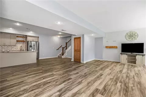 Living - 4527 Verona Dr, Riverside, MO 64150 photo 4 of 5