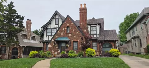 7241 Ward Pkwy, Kansas City, MO 64114