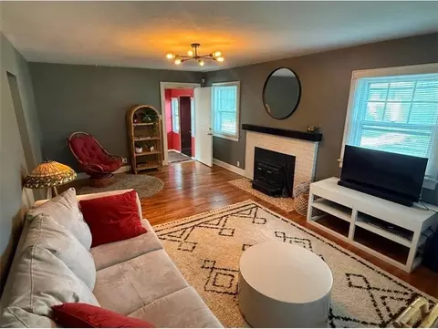 Living - 419 N Willis Ave, Independence, MO 64050 photo 1 of 1