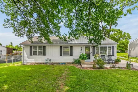 8400 E 47th Ter, Kansas City, MO 64129