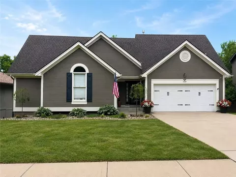 1419 NW 79th St, Kansas City, MO 64118