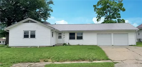 704 E 7th St, Trenton, MO 64683