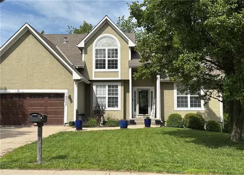16900 E 41st Ter, Independence, MO 64055