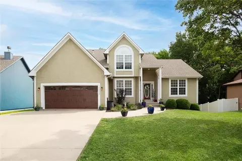 16900 E 41st Ter, Independence, MO 64055