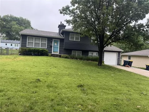 5015 N Kensington Ave, Kansas City, MO 64119