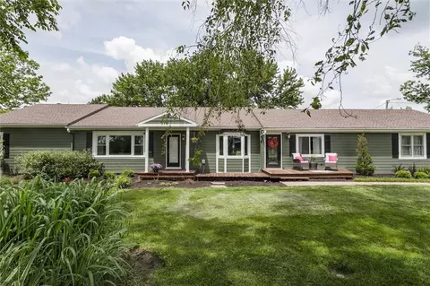 23034 W 231st Ter, Spring Hill, KS 66083