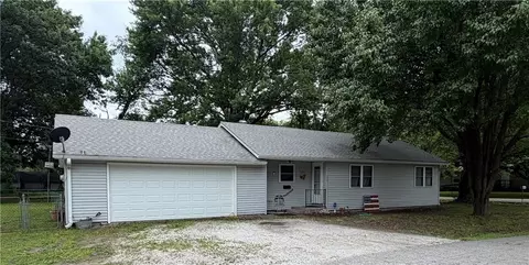 1400 S 12th St, Parsons, KS 67357