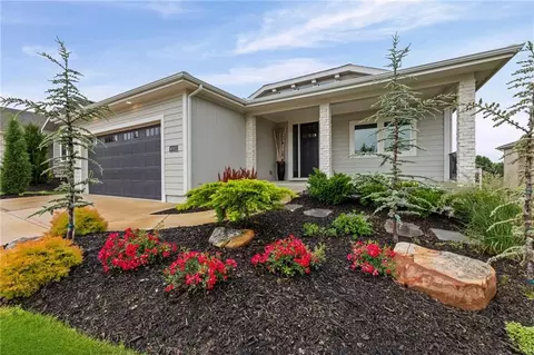 4002 W 158th Ter, Overland Park, KS 66224