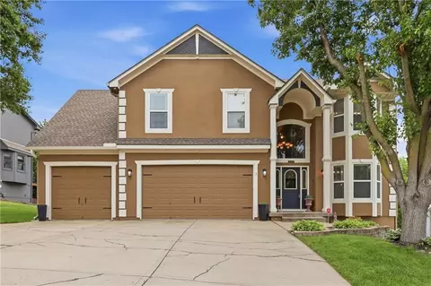 2417 S Ponca Ave, Independence, MO 64057