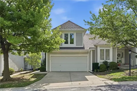 5855 Park Cir, Shawnee, KS 66216