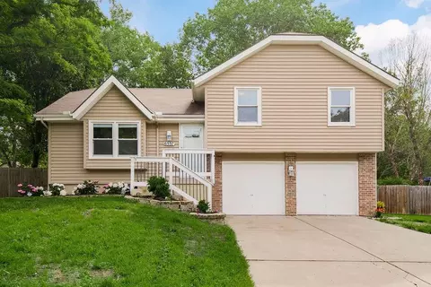 6537 NW Gilly Rd, Kansas City, MO 64152