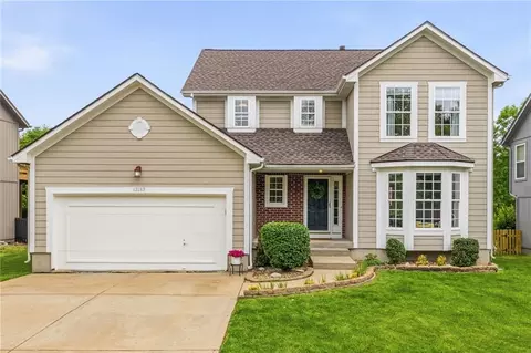 12183 S Troost St, Olathe, KS 66061