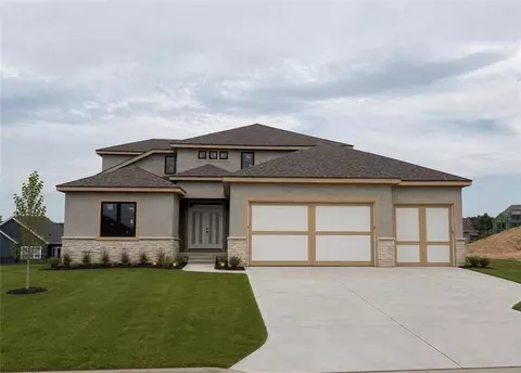 2813 NE 102nd St, Kansas City, MO 64155
