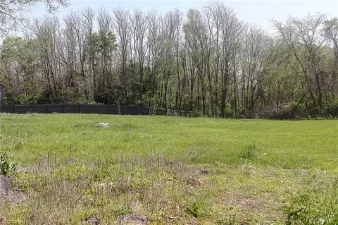 15150 E Us 40 Hwy, Kansas City, MO 64136