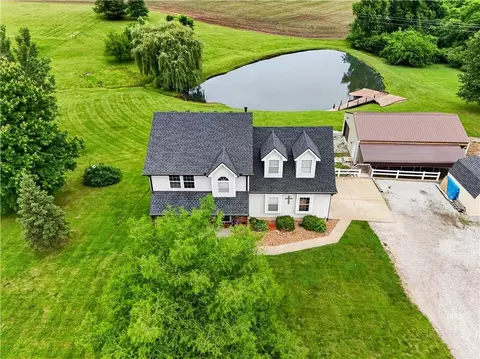 View/Area - 410 E Neil Chiles Rd, Buckner, MO 64016 photo 4 of 6