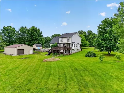 Exterior - 410 E Neil Chiles Rd, Buckner, MO 64016 photo 4 of 4