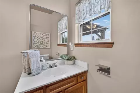 Bath - 410 E Neil Chiles Rd, Buckner, MO 64016 photo 1 of 5