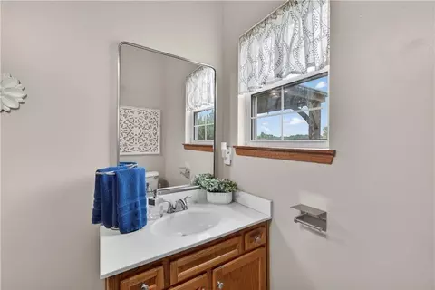 Bath - 410 E Neil Chiles Rd, Buckner, MO 64016 photo 1 of 5