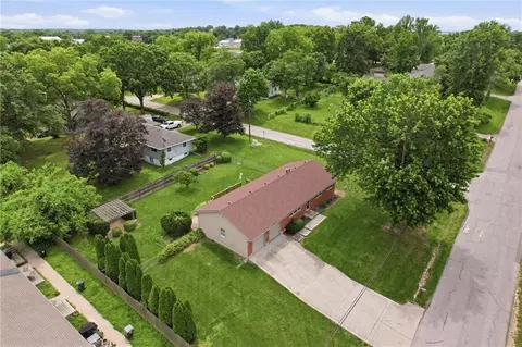 7101 Fulton Rd, Pleasant Valley, MO 64068