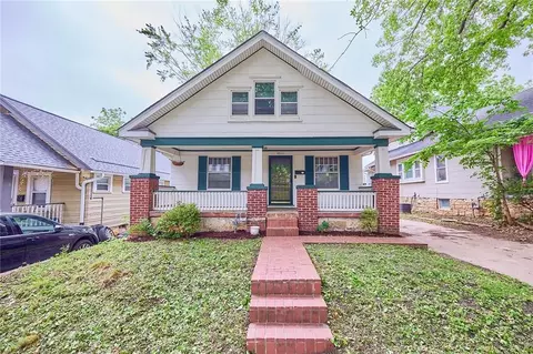 4511 Terrace St, Kansas City, MO 64111