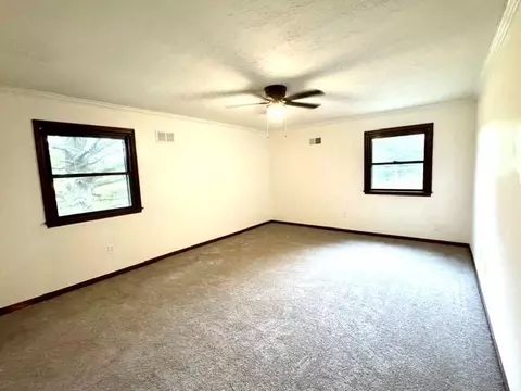 Bedroom - 1003 Todd St, Cameron, MO 64429 photo 8 of 9