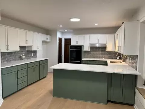 Kitchen - 1003 Todd St, Cameron, MO 64429 photo 7 of 7