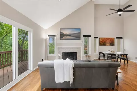 6204 W 126th St, Overland Park, KS 66209