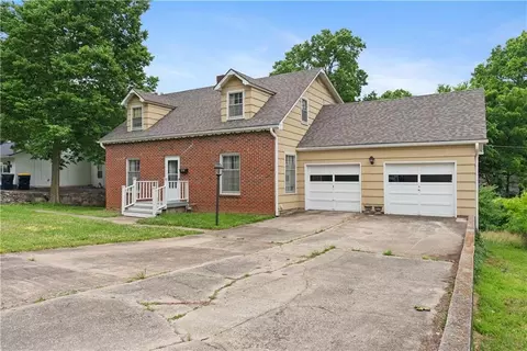 5314 N Cypress Ave, Kansas City, MO 64119